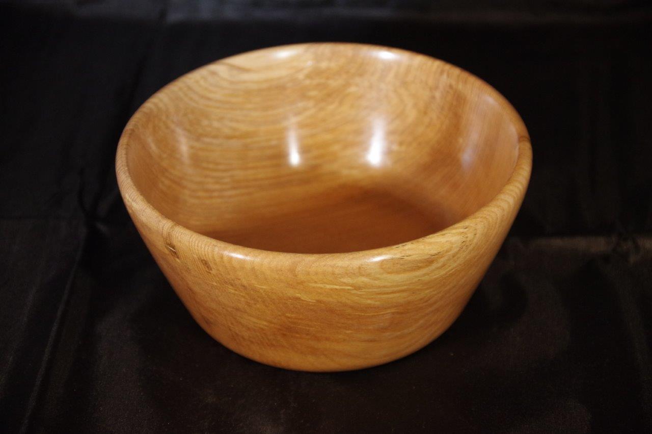 Medium deep oak bowl